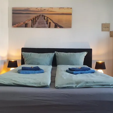 The Peacocks' Castle 5 Min To Center